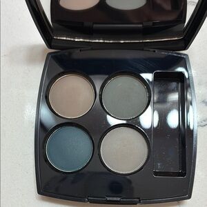 CHANEL Gray and Cream Eyeshadow Palette Sophisticated Neutrals